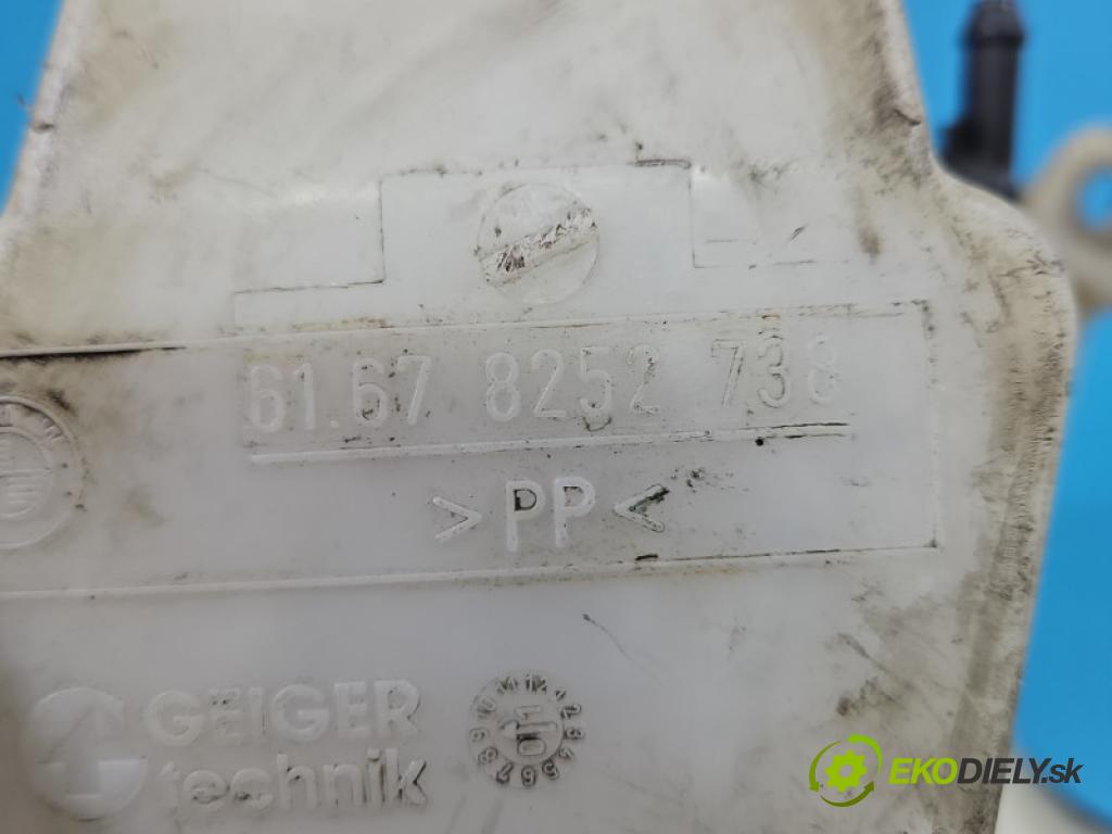 Bmw X5 E53 1999-2006 4.4 V8 286 hp automatic 210 kW 4398 cm3 5- nádržka tekutina: ostřikovačů 8252738