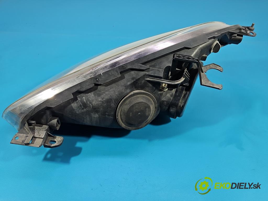 Citroen C4 Grand picasso I 2006-2013 2.0 HDI 136 HP automatic 100 kW 1997 cm3 5- Reflektor: pravý  (Svetlo predné pravé)