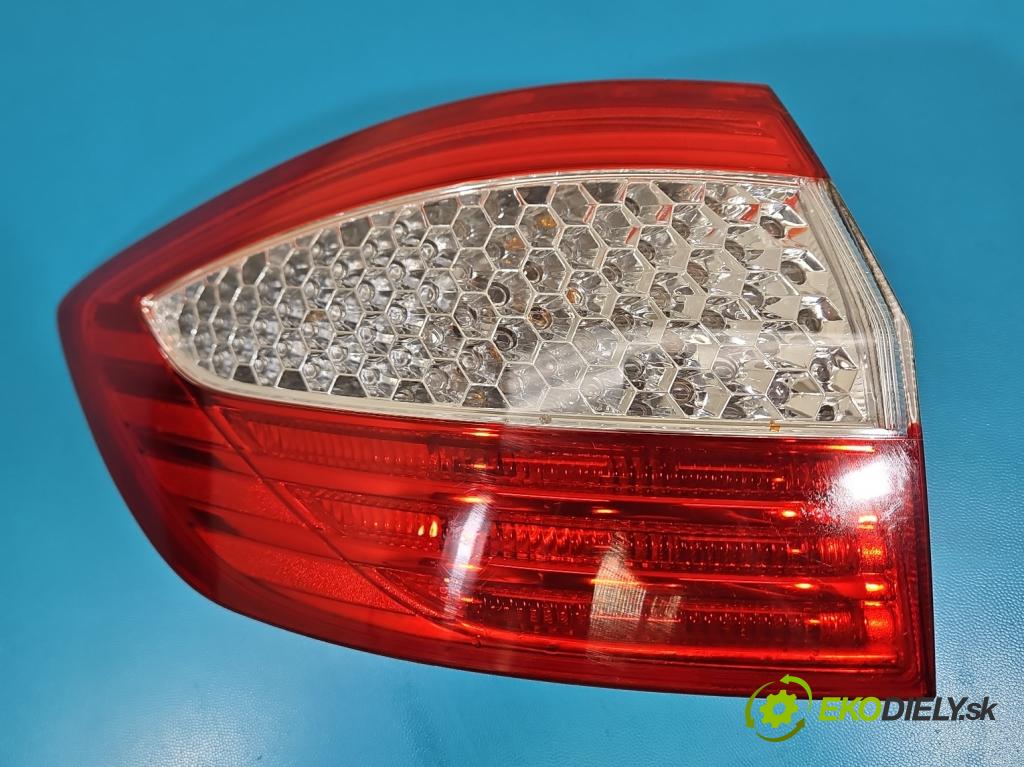 Ford Mondeo Mk4 2007-2014 1.8 tdci 101 HP manual 74 kW 1799 cm3 5- svetlo / reflektor zadné ľavé blatník 7S71-13405-B