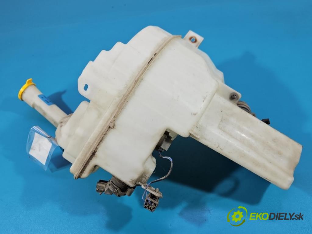 Mazda 5 2005-2010 2.0 16V 145 HP manual 107 kW 1999 cm3 5- nádržka tekutina: ostrekovačov 860142-728