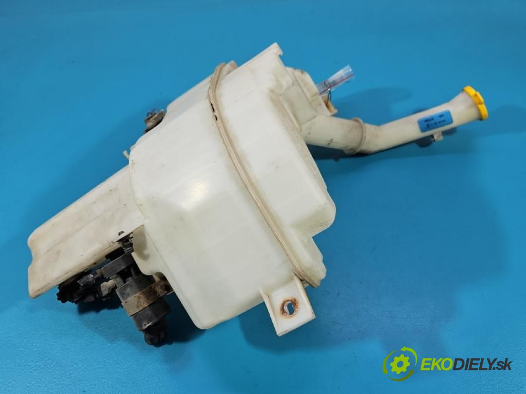 Mazda 5 2005-2010 2.0 16V 145 HP manual 107 kW 1999 cm3 5- nádržka tekutina: ostrekovačov 860142-728