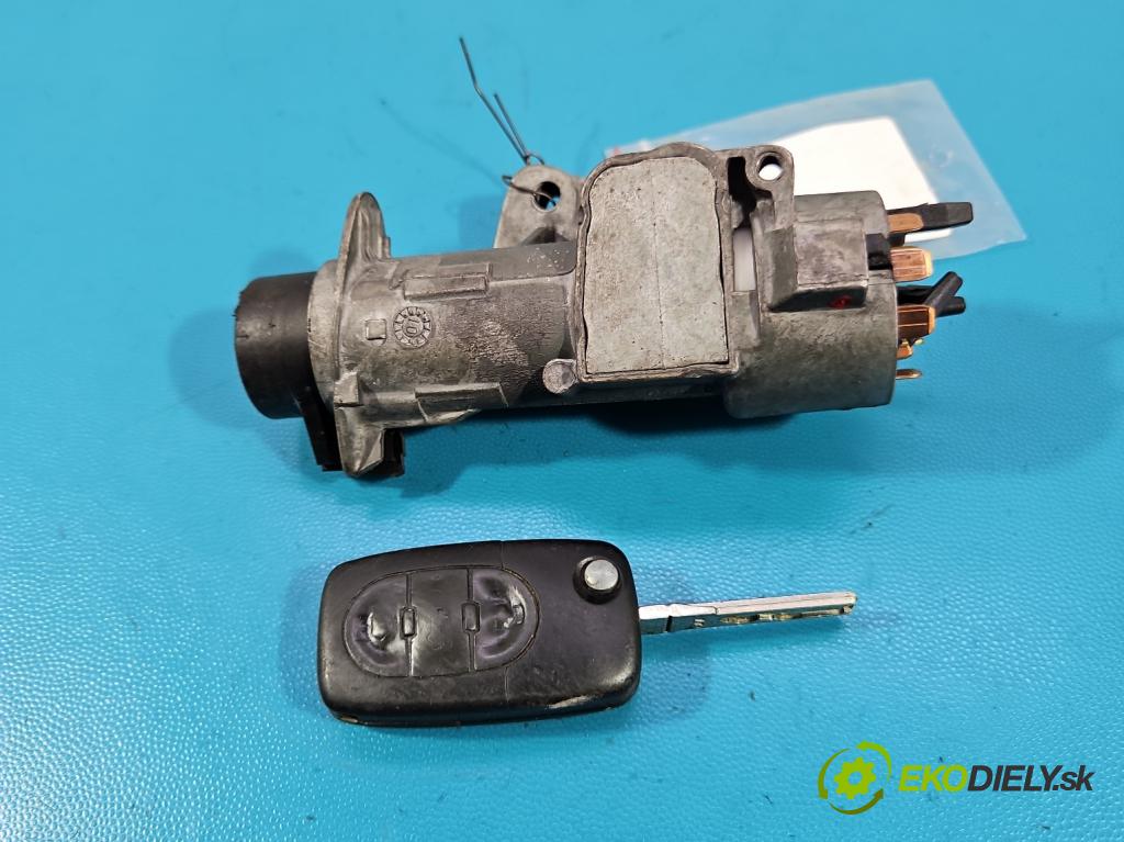 Audi A4 B6 2000-2004 2.0 20V 131 HP manual 96 kW 1984 cm3 4- Spínačka 4B0905851C (Spínacia skrinka)