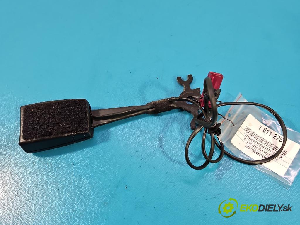 Ford Mondeo Mk4 2007-2014 1.8 tdci 101 hp manual 74 kW 1799 cm3 5- stěna bezpečnost přední pravý 7G9N-61209-AC