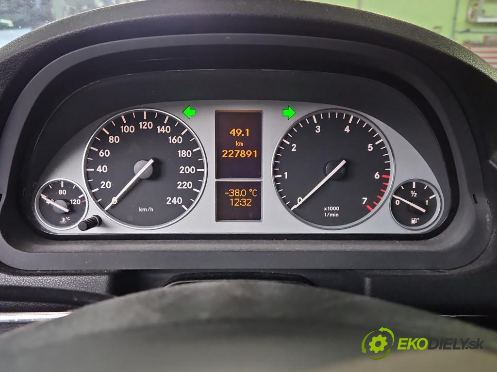 Mercedes B W245 2005-2011 2.0 16v 116 HP manual 85 kW 2034 cm3 5- prístrojovka/ budíky A1694400411 (Prístrojová doska)