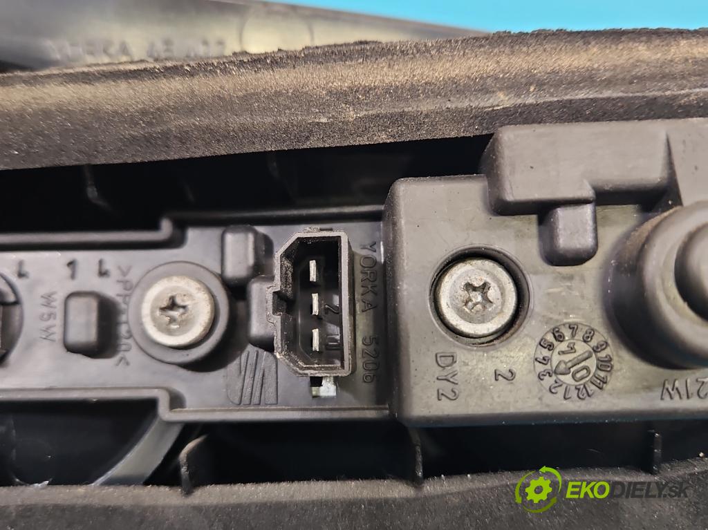 Seat Ibiza III 6L 2002-2008 1.4 tdi 75 HP manual 55 kW 1422 cm3 3- svetlo / reflektor zadné pravé kufrové dvere 6L6945094F