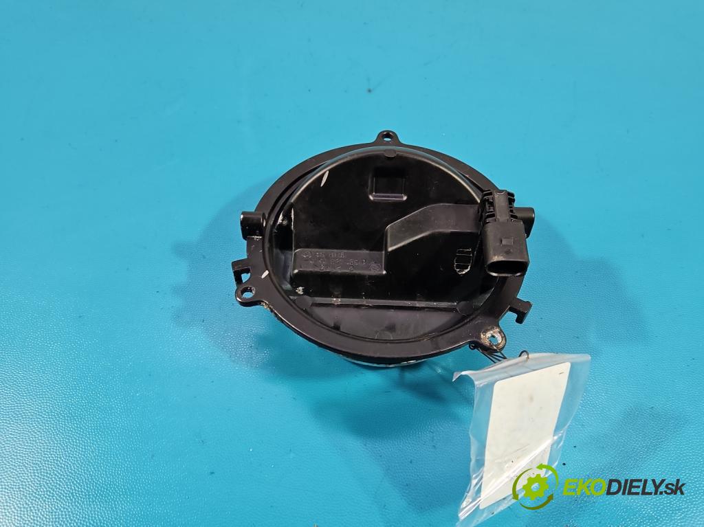 Vw Golf V 2003-2009 1.6 SR BGU 102 hp manual 75 kW 1595 cm3 5- klika kufrových dveří zadní 1K0827469D