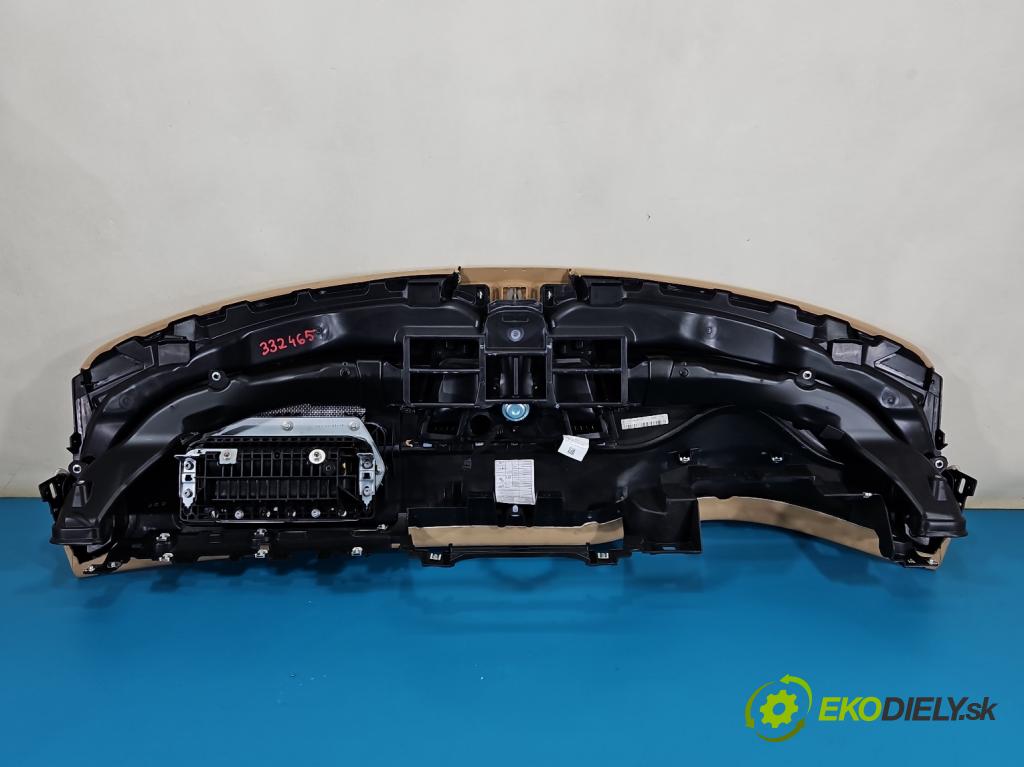 Porsche Panamera I 970 2009-2016 3.6 V6 310HP automatic 228 kW 3605 cm3 5- kokpit,pristrojová doska rozdeľovacia