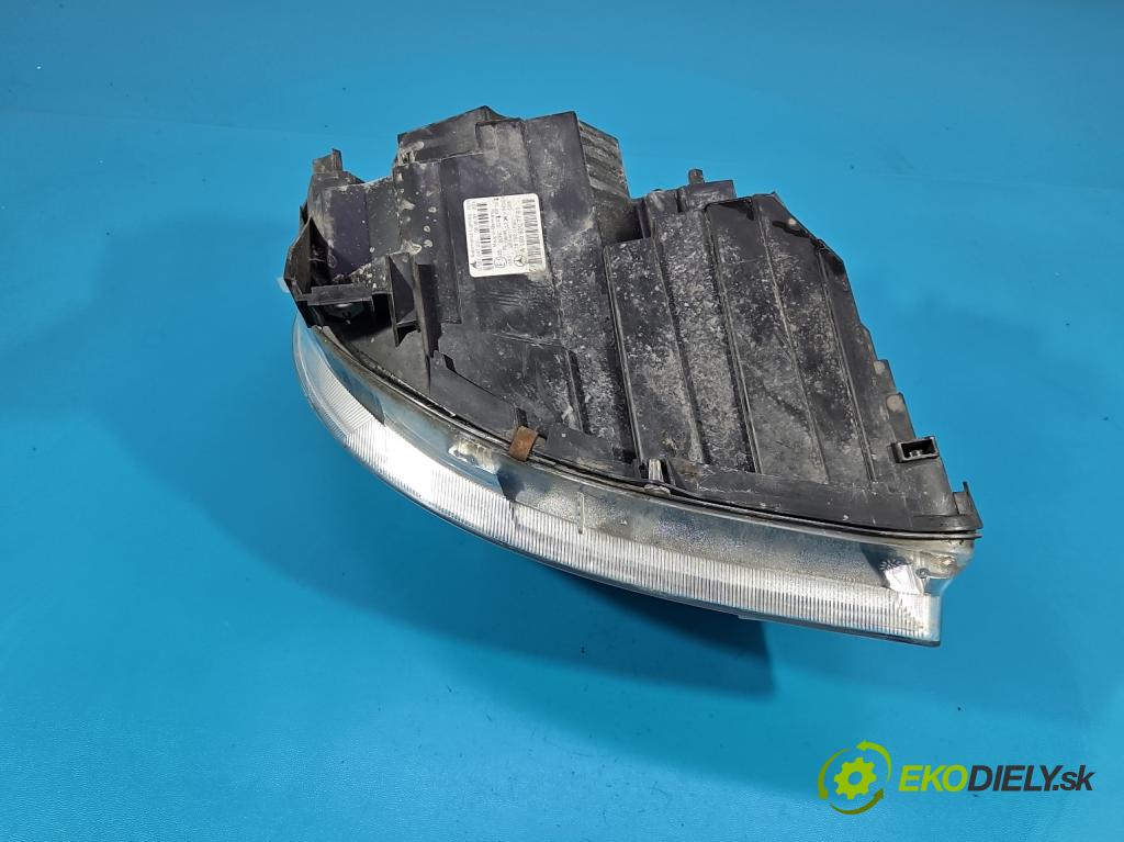 Mercedes B W245 2005-2011 2.0 16v 116 HP manual 85 kW 2034 cm3 5- Reflektor: ľavý A1698207761 (Kľučka dverí ostatné)