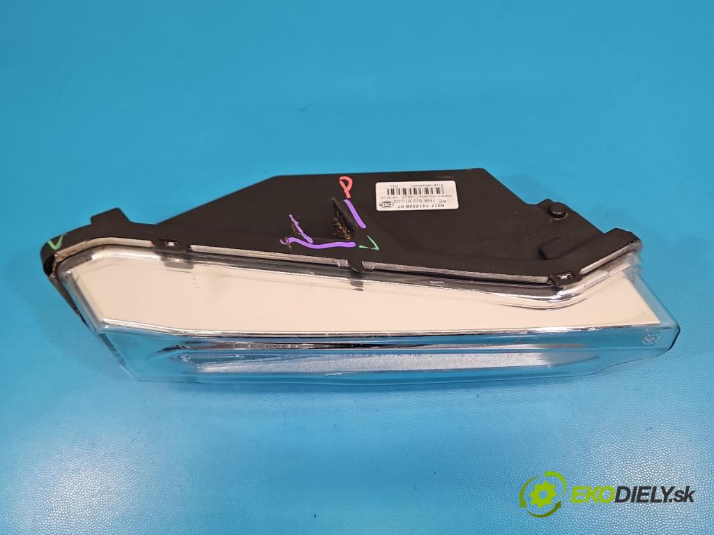Bmw X3 G01 2017-2024 2.0d 190 hp automatic 140 kW 1995 cm3 5- Halogen pravý 7412528 (Klika dveří ostatní)