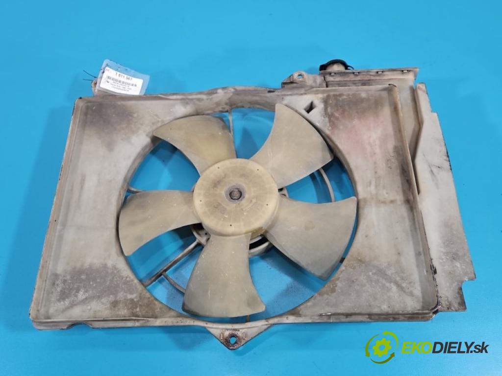 Toyota Yaris I 1999-2005 1.3 vvti 86 hp manual 63 kW 1299 cm3 3- ventilátor chladič 