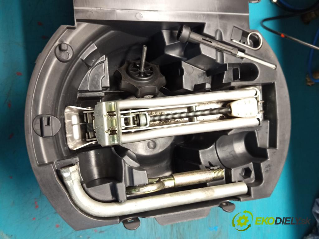 Vw Polo IV 9N 2001-2009 1.4 tdi 75 HP manual 55 kW 1422 cm3 3- mechanizmus okna automobilovy 6Q0012115F