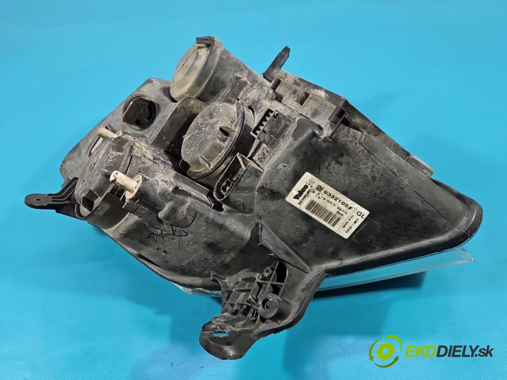 Opel Meriva A 2002-2010 1.7 cdti 101 hp manual 74 kW 1686 cm3 5- světlo pravý 93321053 (Pravé přední světlo)