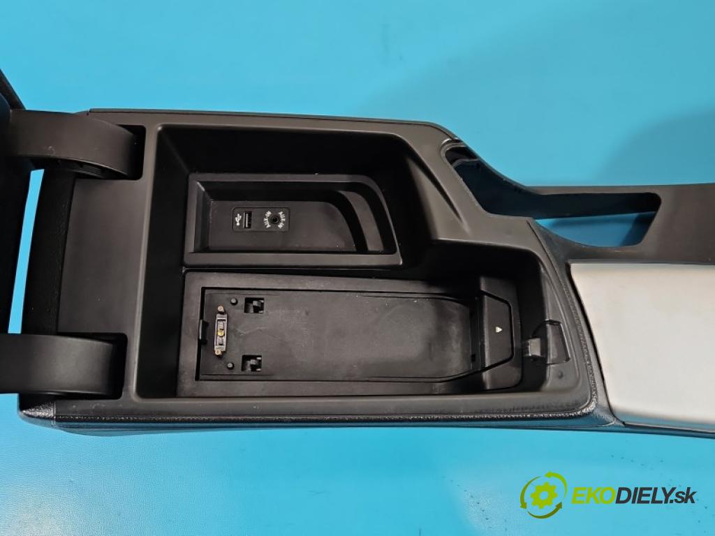 Bmw 1 F20 2011-2019 2.0d 184hp manual 135 kW 1995 cm3 5- operadlo 105036794 (Lakťová opierka)
