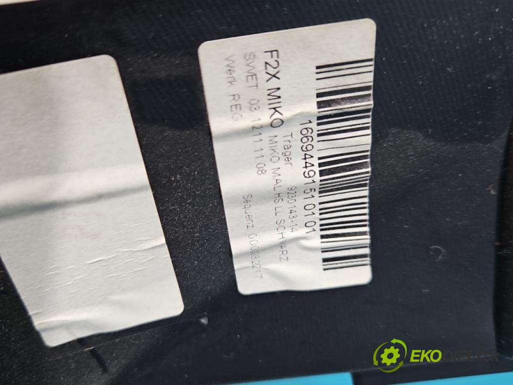 Bmw 1 F20 2011-2019 2.0d 184hp manual 135 kW 1995 cm3 5- operadlo 105036794 (Lakťová opierka)