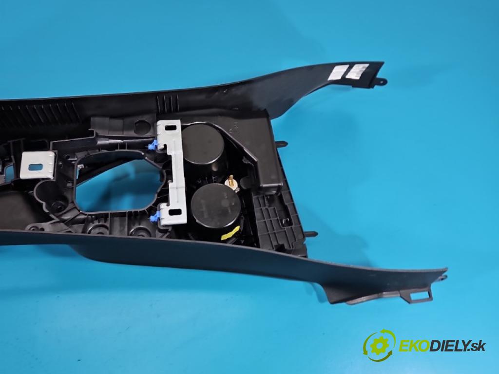 Bmw 1 F20 2011-2019 2.0d 184hp manual 135 kW 1995 cm3 5- operadlo 105036794 (Lakťová opierka)