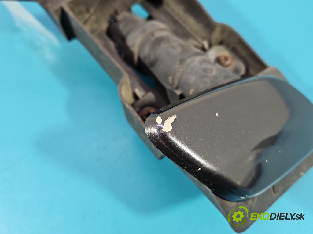 Mazda 5  2005-2010 2.0 16V 145 hp manual 107 kW 1999 cm3 5- ostřikovač reflektor: pravý CC29-51067