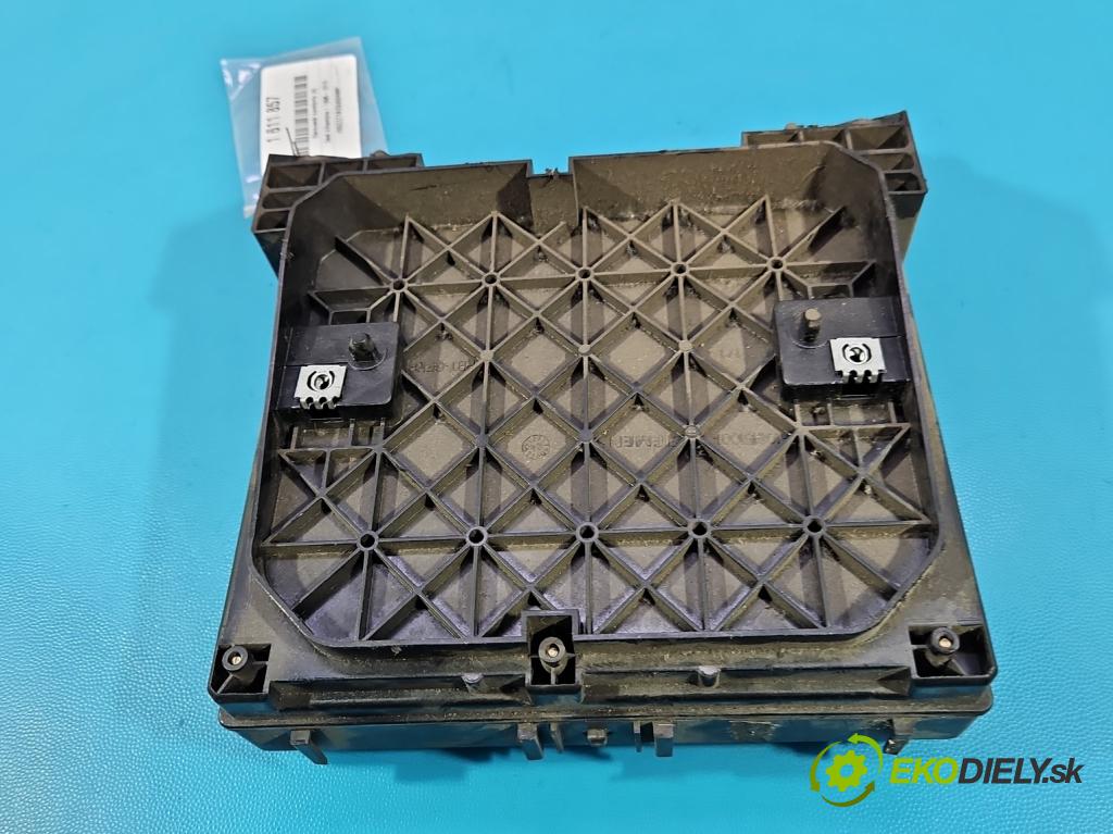 Seat Alhambra I 1996-2010 2.0 8V 116 hp manual 85 kW 1984 cm3 5- řídící jednotka komfortu 7M3962258AH