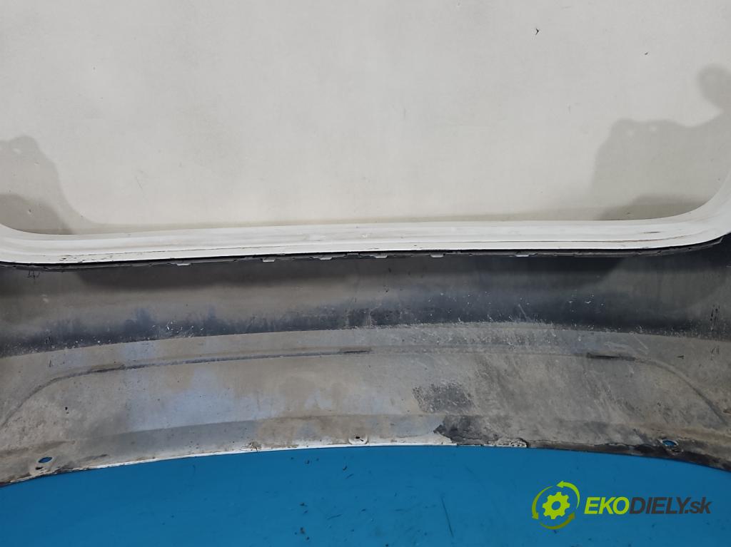 Skoda Fabia II 2007-2014 1.4 16V 86 HP manual 63 kW 1390 cm3 5- nárazník zadné  (Kľučka dverí ostatné)