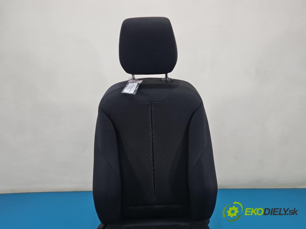 Bmw 1 F20 2011-2019 2.0d 184hp manual 135 kW 1995 cm3 5- Sedačka pravý  (Sedadlo)
