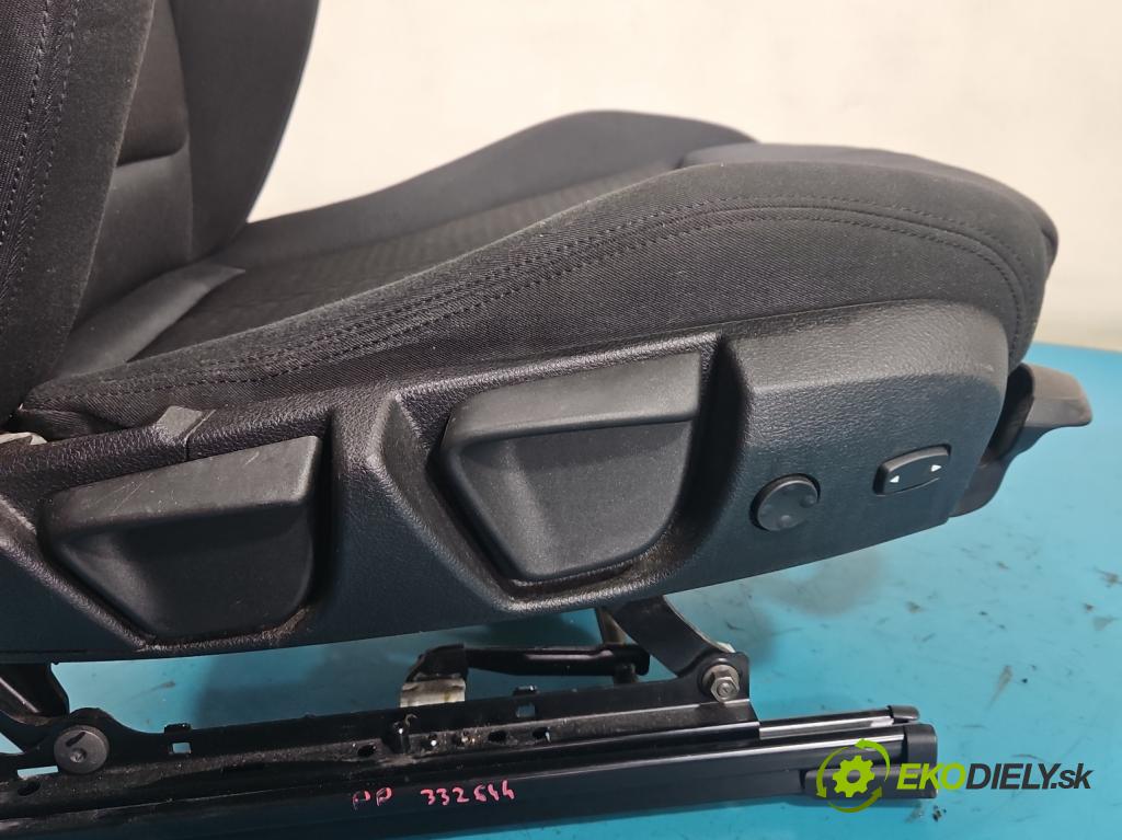 Bmw 1 F20 2011-2019 2.0d 184hp manual 135 kW 1995 cm3 5- Sedačka pravý  (Sedadlo)