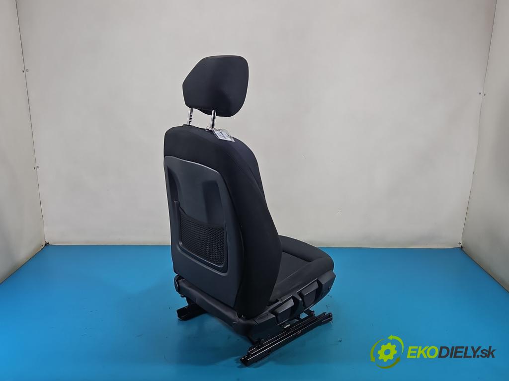 Bmw 1 F20 2011-2019 2.0d 184hp manual 135 kW 1995 cm3 5- Sedačka pravý  (Sedadlo)