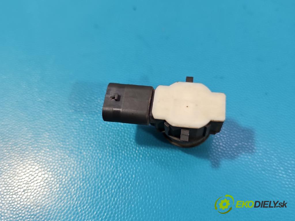 Bmw 1 F20 2011-2019 2.0d 184 hp manual 135 kW 1995 cm3 5- snímač parkování 9261582