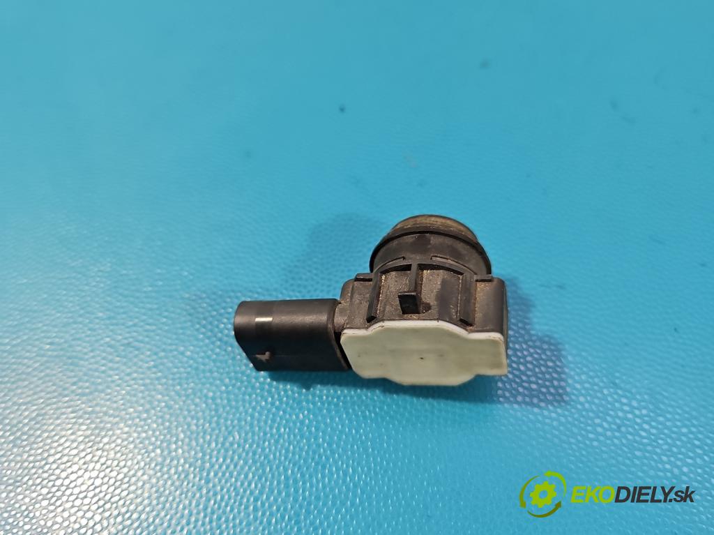 Bmw 1 F20 2011-2019 2.0d 184 hp manual 135 kW 1995 cm3 5- snímač parkování 9261582