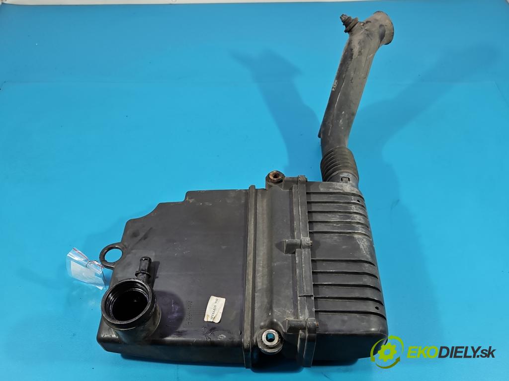 Fiat Linea 1.4 8v 77 HP manual 57 kW 1368 cm3 4- obal filtra vzduchu 51773400 (Obal vzduchového filtra)