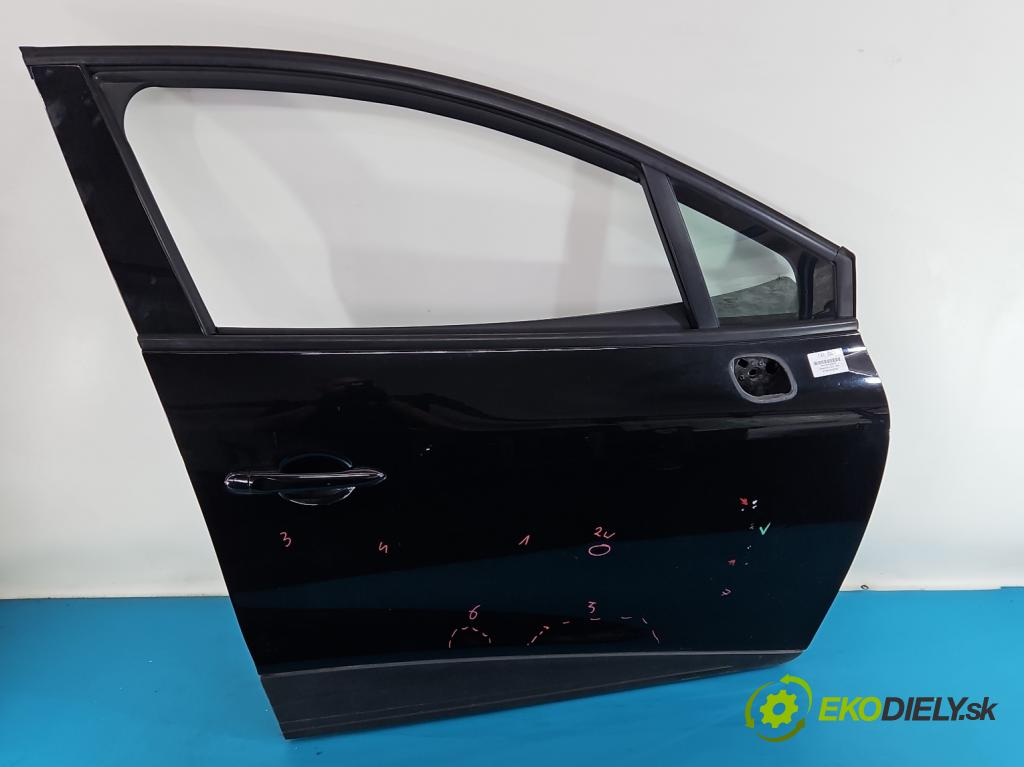 Renault Clio IV 2012-2020 1.5 dci 90 HP manual 66 kW 1461 cm3 5- dvere predné pravé  (Kľučka dverí ostatné)