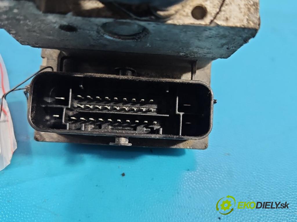 Skoda Fabia II 2007-2014 1.4 16V 86 HP manual 63 kW 1390 cm3 5- čerpadlo abs 6R0907379J (Pumpa ABS)