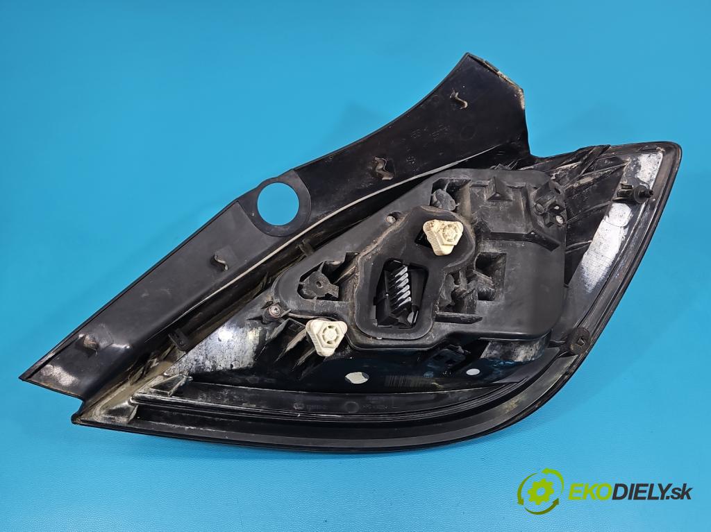 Opel Astra III 2004-2014 1.6 16V 105 hp manual 77 kW 1598 cm3 5- světlo zadní levé blatník: 342691834