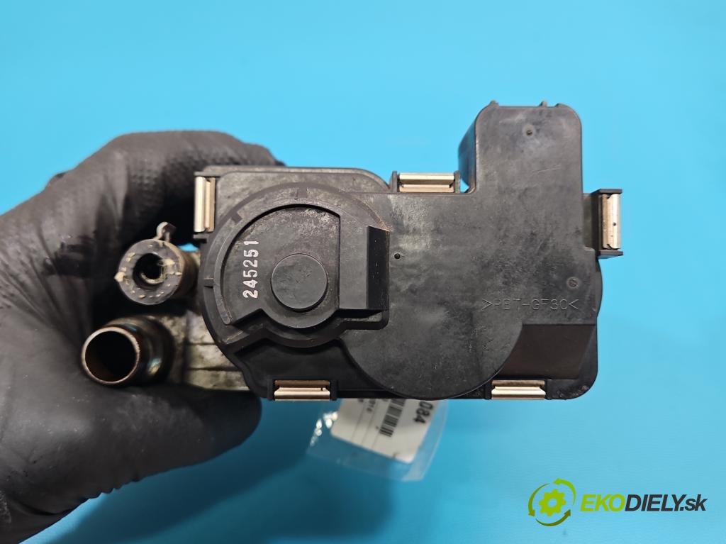 Opel Astra III 2004-2014 1.6 16V 105 hp manual 77 kW 1598 cm3 5- škrticí klapka 055352858 (Škrticí klapka)