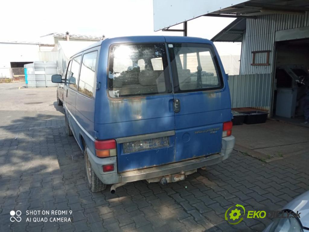 Vw Transporter T4 1990-2003 2.4d 77 HP manual 57 kW 2370 cm3 5- sklo dvere zadné pravé