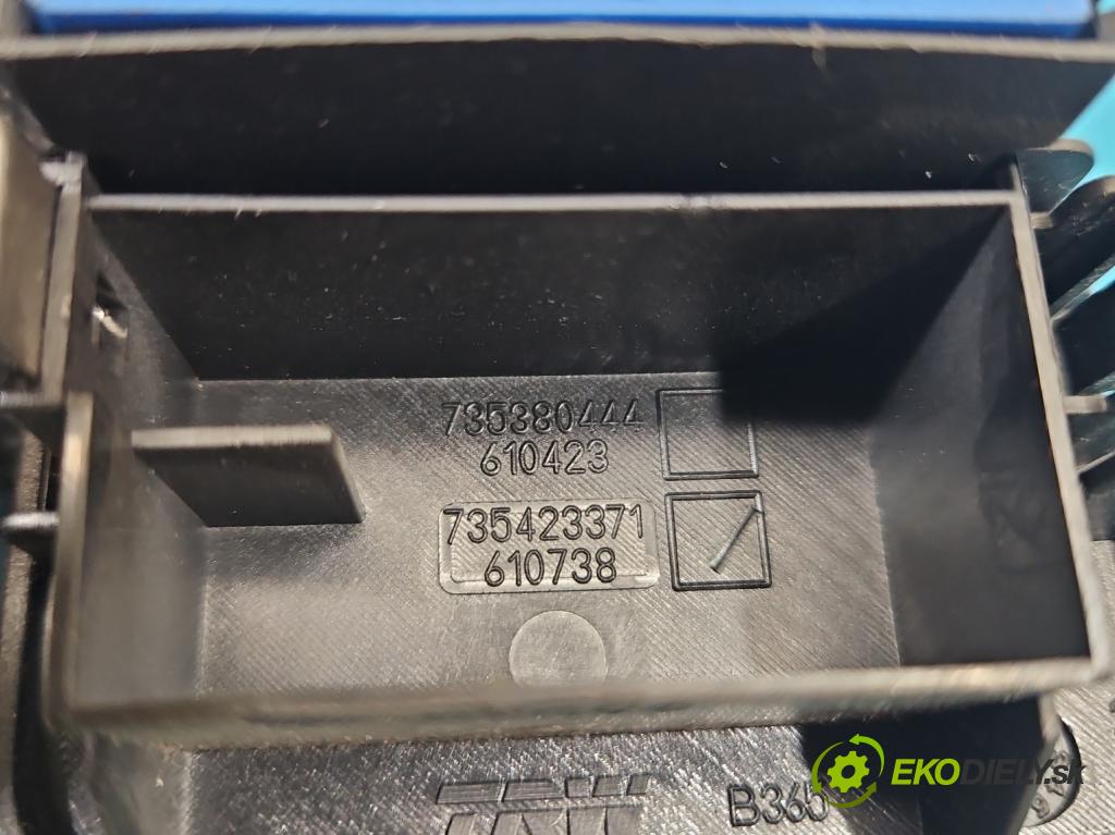 Fiat Punto Grande 1.3d 75 hp manual 55 kW 1248 cm3 3- Přepínač oken zpětných zrcátek