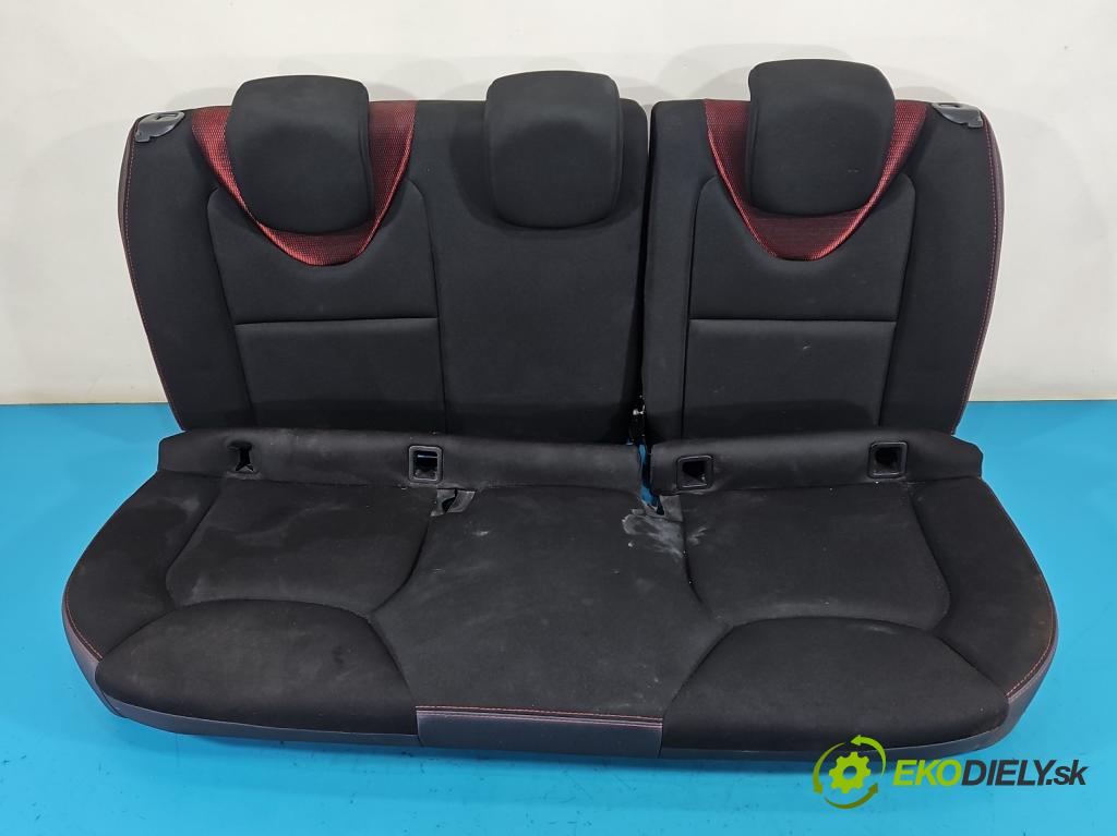 Renault Clio IV 2012-2020 1.5 dci 90 hp manual 66 kW 1461 cm3 5- Pohovka: zadní  (Sedadlo)