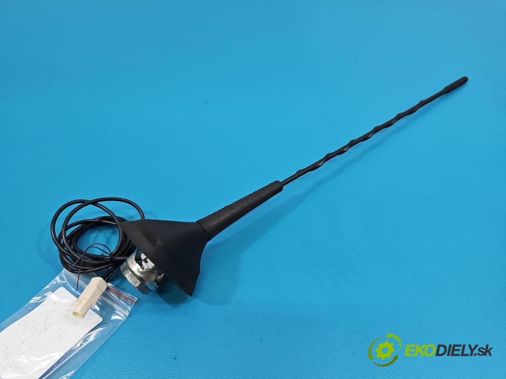 Renault Clio IV 2012-2020 1.5 dci 90 HP manual 66 kW 1461 cm3 5- Antena 28R-023002