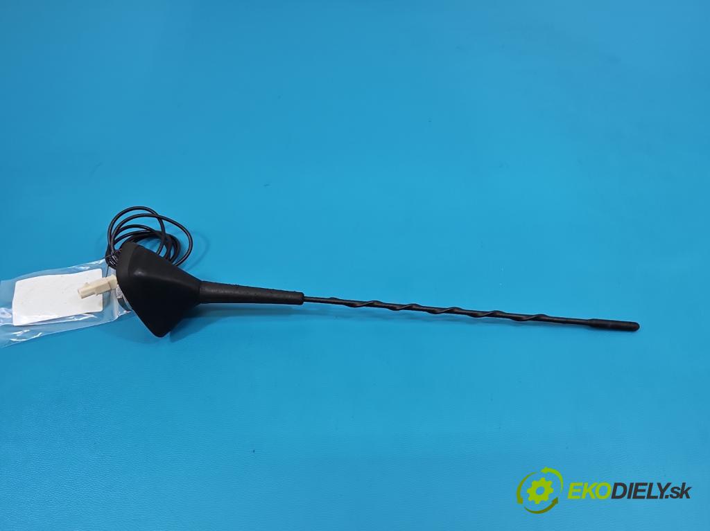 Renault Clio IV 2012-2020 1.5 dci 90 hp manual 66 kW 1461 cm3 5- Antena 28R-023002