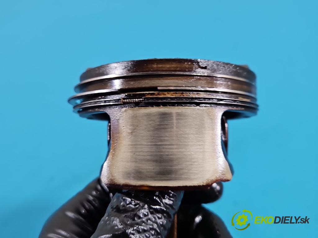 Audi A4 B8 2007-2015 3.2 V6 FSI 265KM automatic 195 kW 3197 cm3 4- píst CAL (Píst)