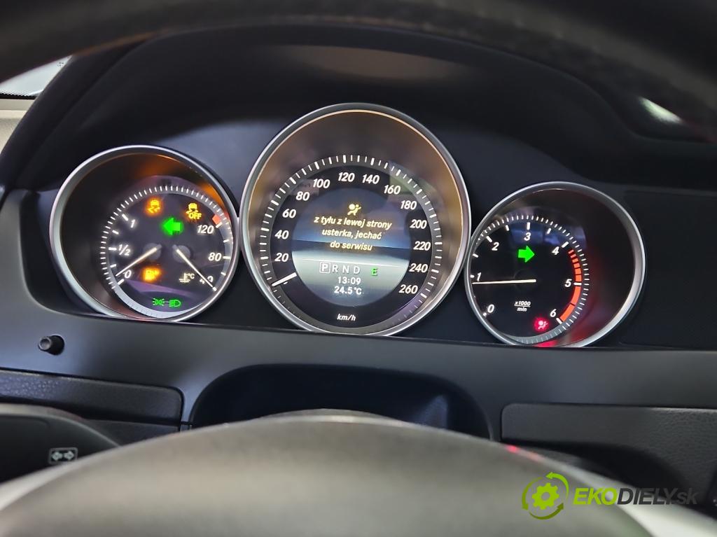 Mercedes C W204 2007-2014 2.2 CDI 136hp automatic 100 kW 2148 cm3 4- Přístrojová deska A2049005413 (Přístrojová deska)