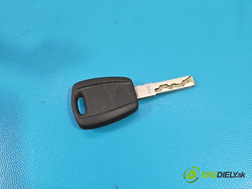 Fiat Punto Grande 1.3d 75 hp manual 55 kW 1248 cm3 3- spínací skříňka 51749998 (Spínací skříňka)