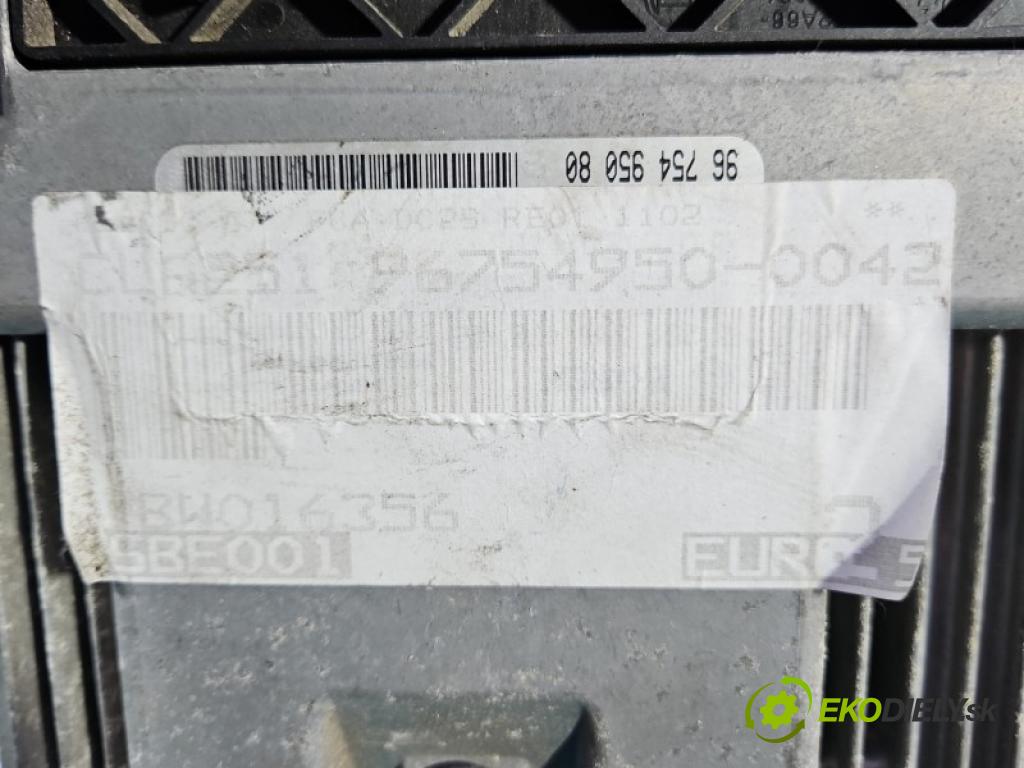 Peugeot 207 1.6 16V 120 hp manual 88 kW 1600 cm3 5- řídící jednotka motoru 9675495080