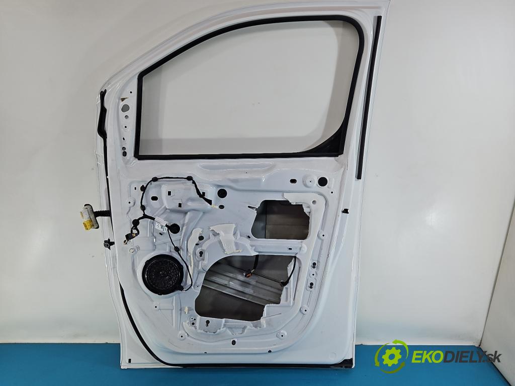 Peugeot Expert III 2016- 1.6 hdi 116 hp manual 85 kW 1560 cm3 5- dveře přední pravé  (Klika dveří ostatní)