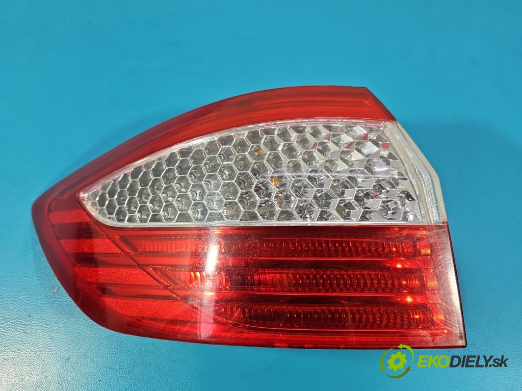 Ford Mondeo Mk4 2007-2014 2.0 tdci 140 HP manual 103 kW 1997 cm3 5- svetlo / reflektor zadné ľavé blatník 