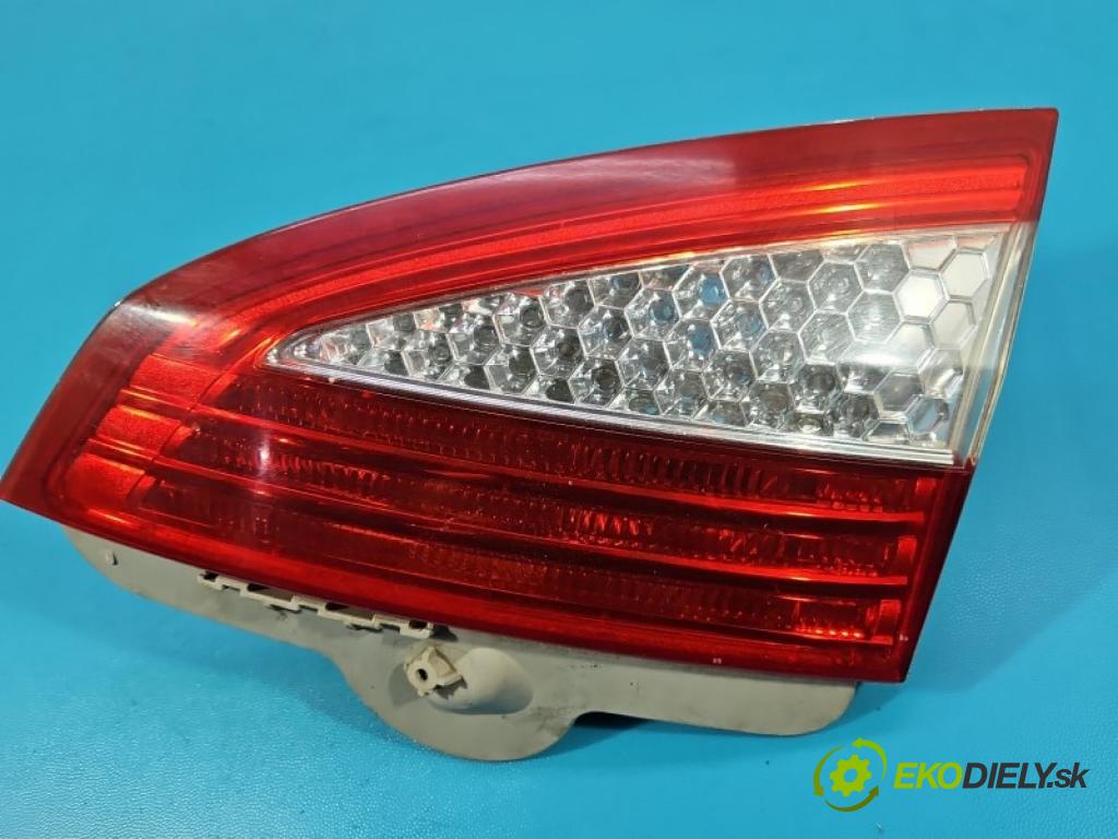 Ford Mondeo Mk4 2007-2014 2.0 tdci 140 hp manual 103 kW 1997 cm3 5- světlo zadní pravé kufrových dveří 