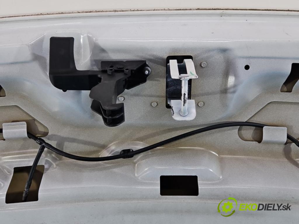Peugeot Expert III 2016- 1.6 hdi 116 hp manual 85 kW 1560 cm3 5- kapota přední
