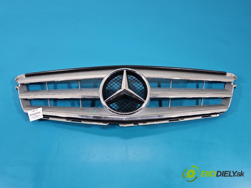 Mercedes C W204 2007-2014 2.2 CDI 136hp automatic 100 kW 2148 cm3 4- mřížka A2048800023