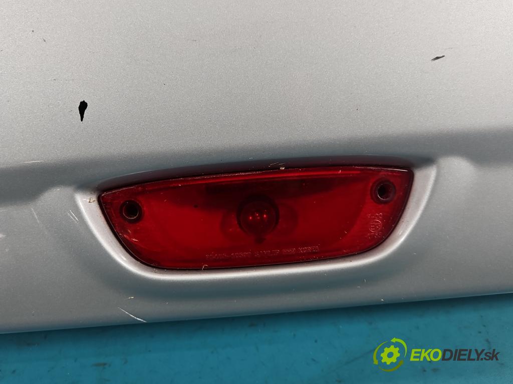 Hyundai Getz 1.1 12V 67KM manual 49 kW 1086 cm3 3- nárazník zadní  (Klika dveří ostatní)