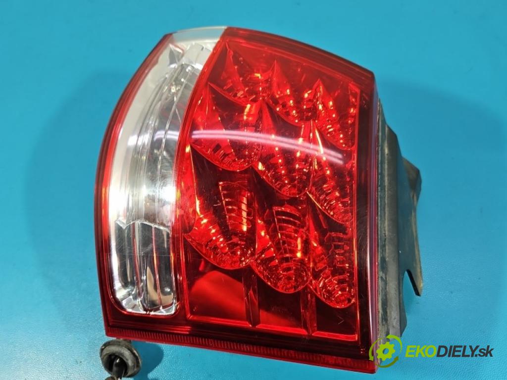 Citroen C-Crosser 2007-2012 2.2 hdi 156 hp automatic 115 kW 2179 cm3 5- světlo zadní pravé blatník: