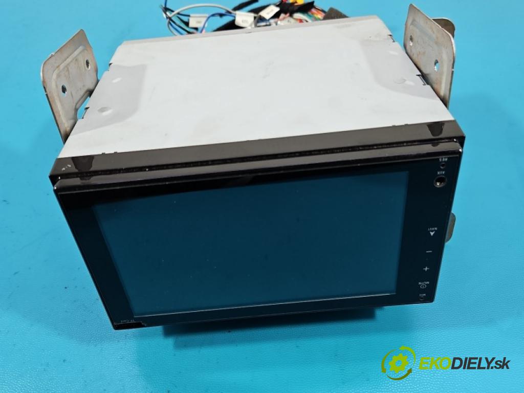 Citroen C-Crosser 2007-2012 2.2 hdi 156 hp automatic 115 kW 2179 cm3 5- Radio GMS7751