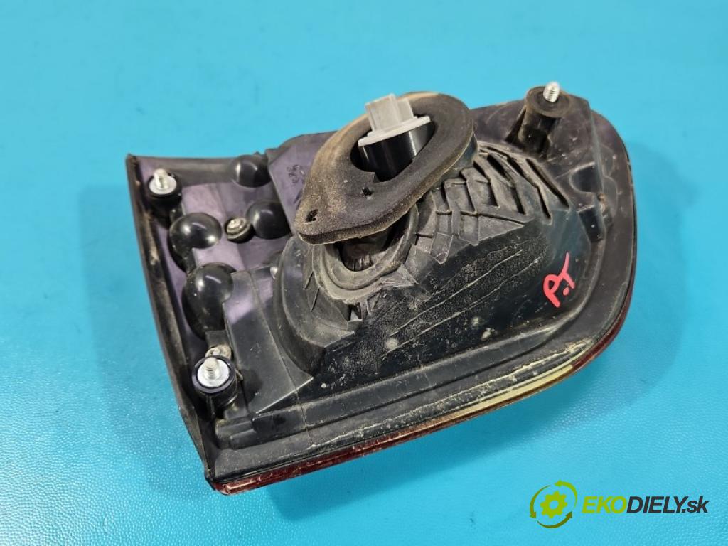 Citroen C-Crosser 2007-2012 2.2 hdi 156 hp automatic 115 kW 2179 cm3 5- světlo zadní pravé kufrových dveří
